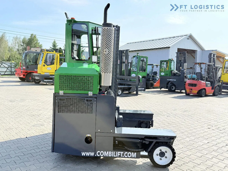 Čtyřcestný vozík Combilift Combilift C2500 / GAS / TRIPLEX 4900MM / FREE LIFT / ONLY 2446 HOURS / FORK POSITIONER / FULL CABIN / PERFECT CONDITION / Wide r: obrázek 6 Čtyřcestný vozík Combilift Combilift C2500 / GAS / TRIPLEX 4900MM / FREE LIFT / ONLY 2446 HOURS / FORK POSITIONER / FULL CABIN / PERFECT CONDITION / Wide r: obrázek 6