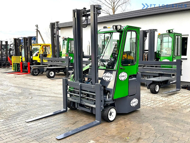 Combilift Combilift C3000CB - DUPLEX 4000mm - Year 2015 - / CABIN - HEATING / ONLY 6546 MTH / EXCELLENT CONDITION / LIKE NEW! Combilift C3 - Čtyřcestný vozík: obrázek 1 Combilift Combilift C3000CB - DUPLEX 4000mm - Year 2015 - / CABIN - HEATING / ONLY 6546 MTH / EXCELLENT CONDITION / LIKE NEW! Combilift C3 - Čtyřcestný vozík: obrázek 1