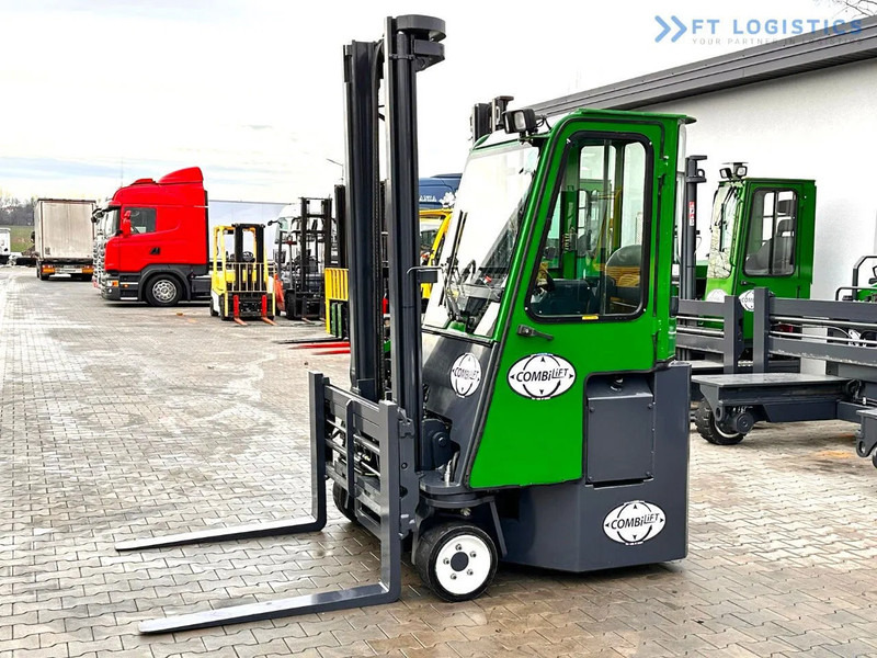 Combilift Combilift C3000CB - DUPLEX 4000mm - Year 2015 - / CABIN - HEATING / ONLY 6546 MTH / EXCELLENT CONDITION / LIKE NEW! Combilift C3 - Čtyřcestný vozík: obrázek 3 Combilift Combilift C3000CB - DUPLEX 4000mm - Year 2015 - / CABIN - HEATING / ONLY 6546 MTH / EXCELLENT CONDITION / LIKE NEW! Combilift C3 - Čtyřcestný vozík: obrázek 3