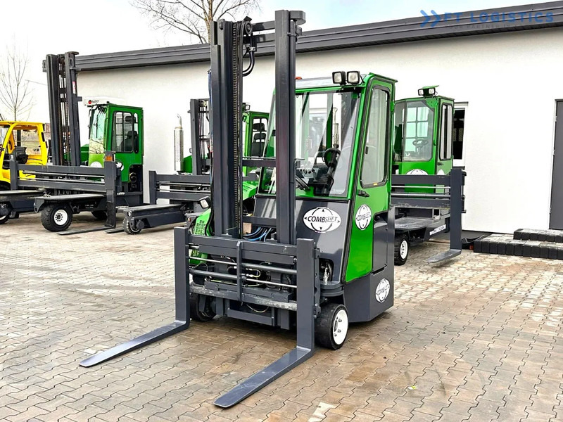Combilift Combilift C3000CB - DUPLEX 4000mm - Year 2015 - / CABIN - HEATING / ONLY 6546 MTH / EXCELLENT CONDITION / LIKE NEW! Combilift C3 - Čtyřcestný vozík: obrázek 2 Combilift Combilift C3000CB - DUPLEX 4000mm - Year 2015 - / CABIN - HEATING / ONLY 6546 MTH / EXCELLENT CONDITION / LIKE NEW! Combilift C3 - Čtyřcestný vozík: obrázek 2