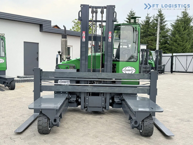 Čtyřcestný vozík Combilift Combilift C4500 / DIESEL / DUPLEX 4000MM / WIDE FORK POSITIONER / HEATING / FULL CABIN / PERFECT CONDITION / Wide range of four-: obrázek 6 Čtyřcestný vozík Combilift Combilift C4500 / DIESEL / DUPLEX 4000MM / WIDE FORK POSITIONER / HEATING / FULL CABIN / PERFECT CONDITION / Wide range of four-: obrázek 6
