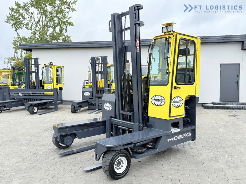 Combilift Combilift FOUR-WAY / MULTI-DIRECTIONAL FORKLIFT C4000 / GAS / DUPLEX 4600MM / ONLY 5614 OPERATING HOURS / FORK POSITIONER / FULL - Čtyřcestný vozík: obrázek 1 Combilift Combilift FOUR-WAY / MULTI-DIRECTIONAL FORKLIFT C4000 / GAS / DUPLEX 4600MM / ONLY 5614 OPERATING HOURS / FORK POSITIONER / FULL - Čtyřcestný vozík: obrázek 1