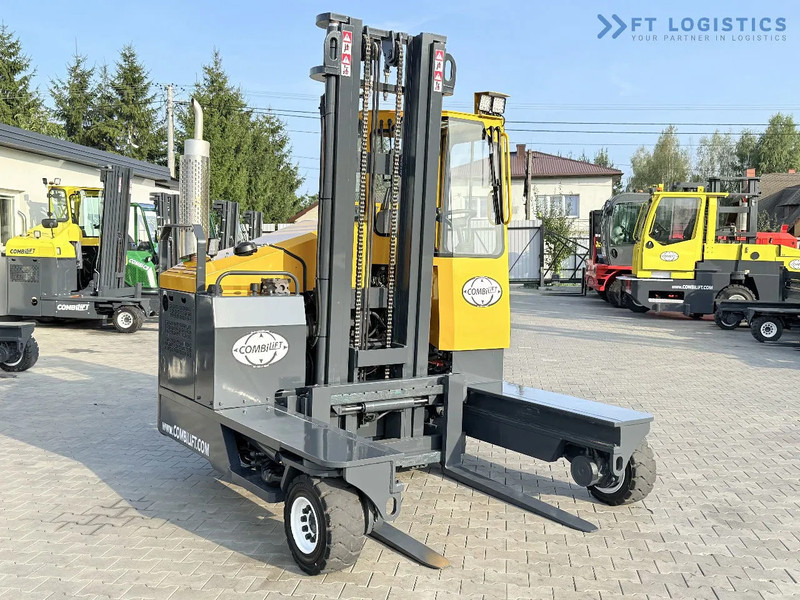 Combilift Combilift FOUR-WAY MULTIDIRECTIONAL FORKLIFT C4000 / GAS / DUPLEX 4500MM / ONLY 6604 HOURS / SIDE SHIFT / FULL CABIN / PERFECT C - Čtyřcestný vozík: obrázek 5 Combilift Combilift FOUR-WAY MULTIDIRECTIONAL FORKLIFT C4000 / GAS / DUPLEX 4500MM / ONLY 6604 HOURS / SIDE SHIFT / FULL CABIN / PERFECT C - Čtyřcestný vozík: obrázek 5