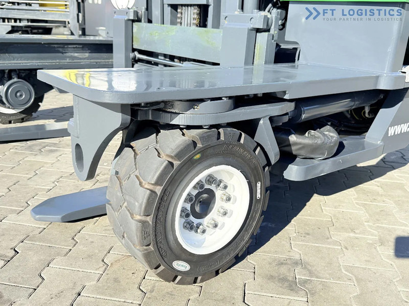 Combilift Combilift Four-Way Multi-Directional Forklift C3500 / Diesel / Duplex 4100 mm / Only 1532 Operating Hours / Fork Positioner / Fu - Čtyřcestný vozík: obrázek 4 Combilift Combilift Four-Way Multi-Directional Forklift C3500 / Diesel / Duplex 4100 mm / Only 1532 Operating Hours / Fork Positioner / Fu - Čtyřcestný vozík: obrázek 4