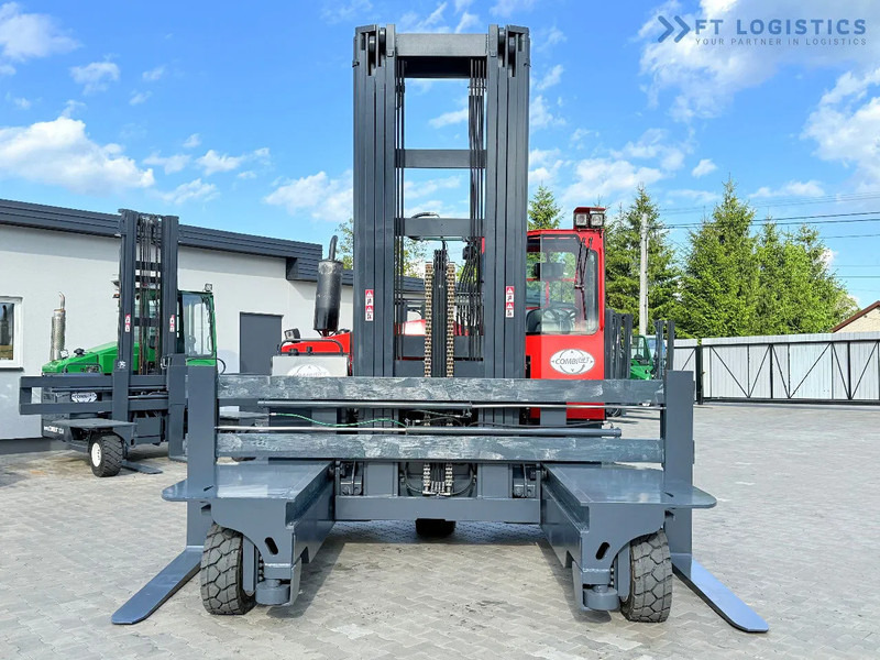 Combilift Combilift Wózki 4-kierunkowe C8000 / GAS / TRIPLEX 8300 / WIDE FORK POSITIRONER / FREE-LIFT / A comprehensive range of four-way - Čtyřcestný vozík: obrázek 4 Combilift Combilift Wózki 4-kierunkowe C8000 / GAS / TRIPLEX 8300 / WIDE FORK POSITIRONER / FREE-LIFT / A comprehensive range of four-way - Čtyřcestný vozík: obrázek 4