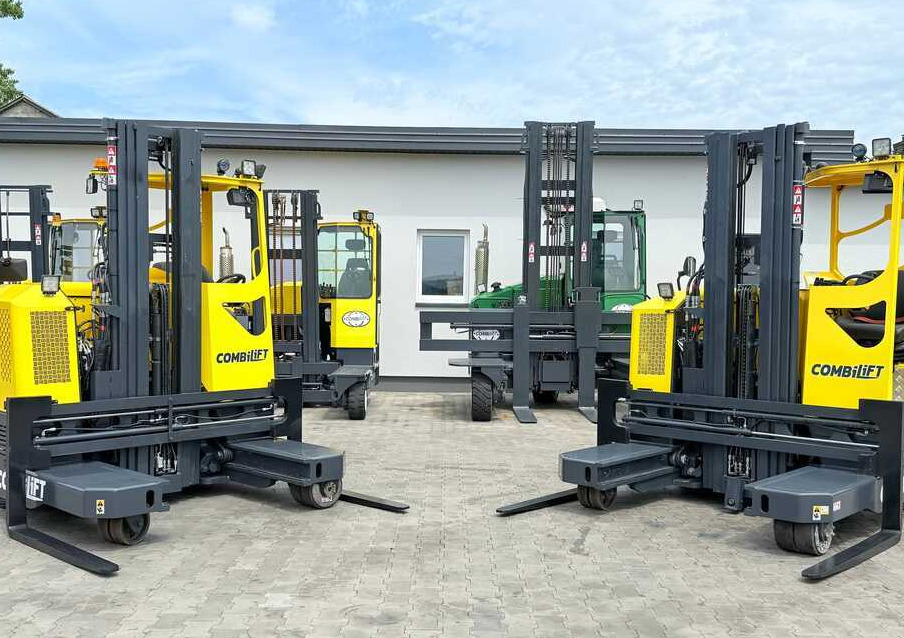 Combilift MR / ELECTRIC / TRIPLEX – 6000MM / FULL FREE LIFT / WIDE POSITIONER / FORK SIDESHIFT / ONLY 1400 HOURS / LIKE NEW - Čtyřcestný vozík: obrázek 1 Combilift MR / ELECTRIC / TRIPLEX – 6000MM / FULL FREE LIFT / WIDE POSITIONER / FORK SIDESHIFT / ONLY 1400 HOURS / LIKE NEW - Čtyřcestný vozík: obrázek 1