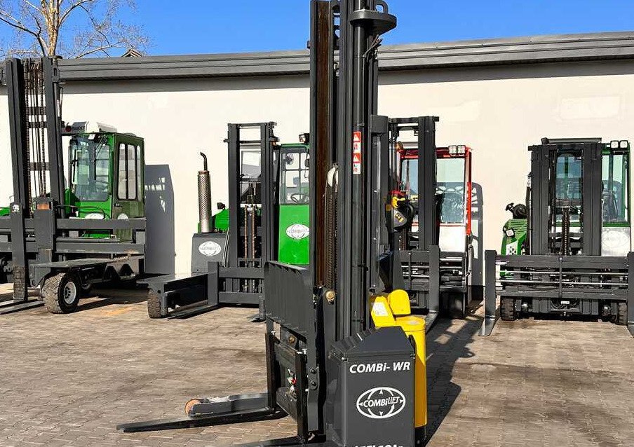 Combilift WR-4 / DUPLEX / 4.5M / 2017 / ONLY 30 HOURS / LIKE NEW / 1500KG - Čtyřcestný vozík: obrázek 2 Combilift WR-4 / DUPLEX / 4.5M / 2017 / ONLY 30 HOURS / LIKE NEW / 1500KG - Čtyřcestný vozík: obrázek 2