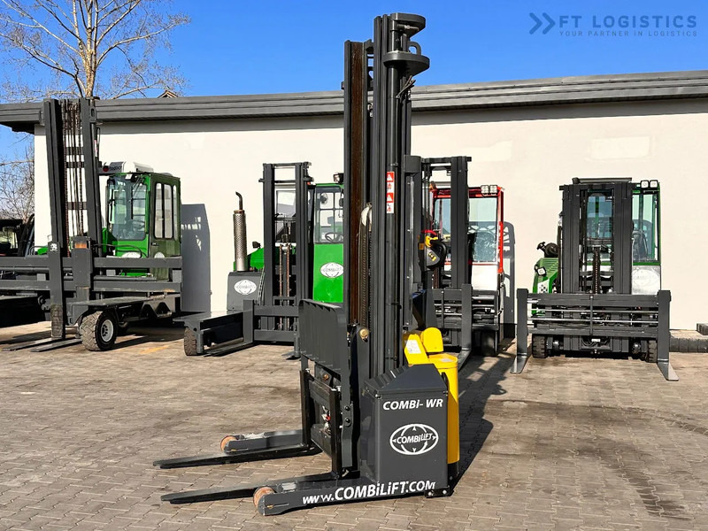 Combilift WR-4 / DUPLEX / 4.5M / 2017 / ONLY 30 MTH / LIKE NEW / 1500KG - Stohovací vozík: obrázek 3 Combilift WR-4 / DUPLEX / 4.5M / 2017 / ONLY 30 MTH / LIKE NEW / 1500KG - Stohovací vozík: obrázek 3
