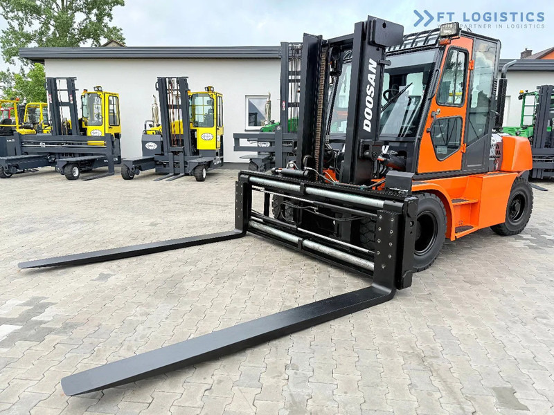 Doosan DOOSAN / DUPLEX 3000MM / SIDE SHIFT / FORK POSITIONER / 2500MM FORKS / 7000KG / CABIN / LIKE NEW DOOSAN / DUPLEX 3000MM / SIDE S - Dieselový vysokozdvižný vozík: obrázek 1 Doosan DOOSAN / DUPLEX 3000MM / SIDE SHIFT / FORK POSITIONER / 2500MM FORKS / 7000KG / CABIN / LIKE NEW DOOSAN / DUPLEX 3000MM / SIDE S - Dieselový vysokozdvižný vozík: obrázek 1