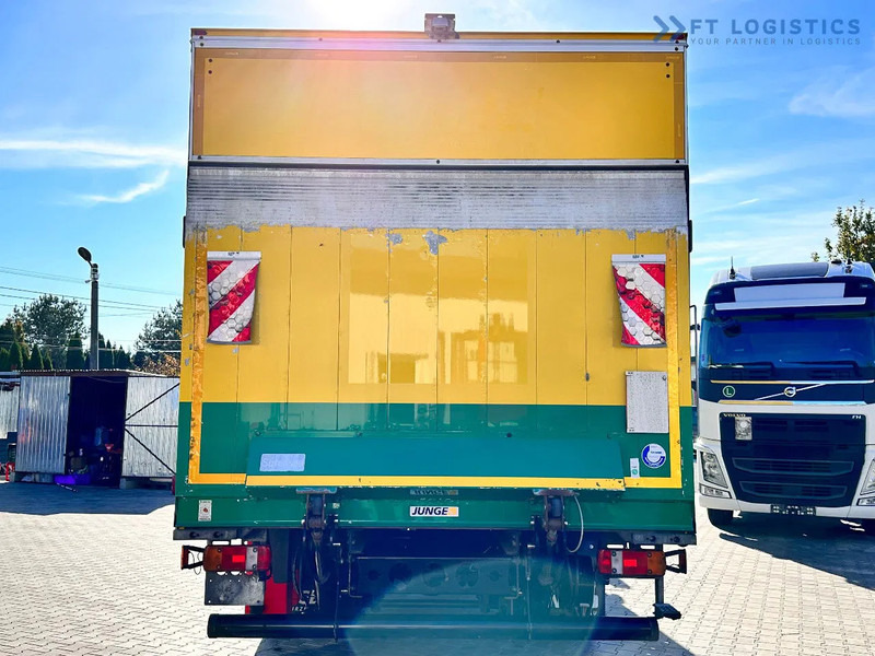 MAN TGM 15.250 MAN TGM 15.250 4X2 / CONTAINER - 16 PALLETS / TAIL LIFT / TIRES 80% / PERFECT CONDITION - Skříňový nákladní auto: obrázek 5 MAN TGM 15.250 MAN TGM 15.250 4X2 / CONTAINER - 16 PALLETS / TAIL LIFT / TIRES 80% / PERFECT CONDITION - Skříňový nákladní auto: obrázek 5