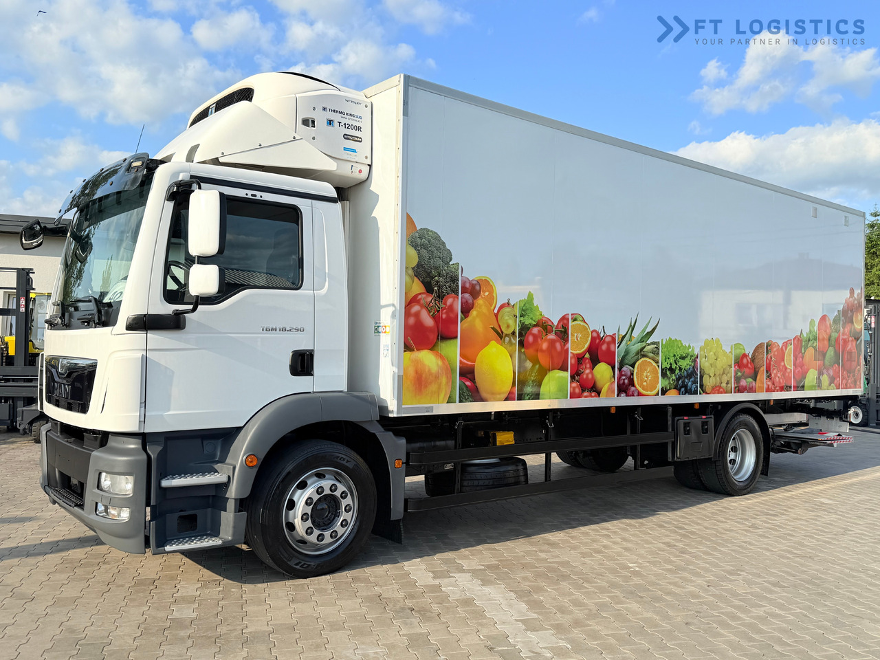 MAN TGM 18.290 / THERMOKING T-1200R / BI-TEMPERATURE / 19 PALLETS / 90% TYRES / EXCELLENT CONDITION / DHOLLANDIA TAIL LIFT / SIDE DOOR / PAYLOAD 8,220 KG - Chladírenský nákladní automobil: obrázek 2 MAN TGM 18.290 / THERMOKING T-1200R / BI-TEMPERATURE / 19 PALLETS / 90% TYRES / EXCELLENT CONDITION / DHOLLANDIA TAIL LIFT / SIDE DOOR / PAYLOAD 8,220 KG - Chladírenský nákladní automobil: obrázek 2