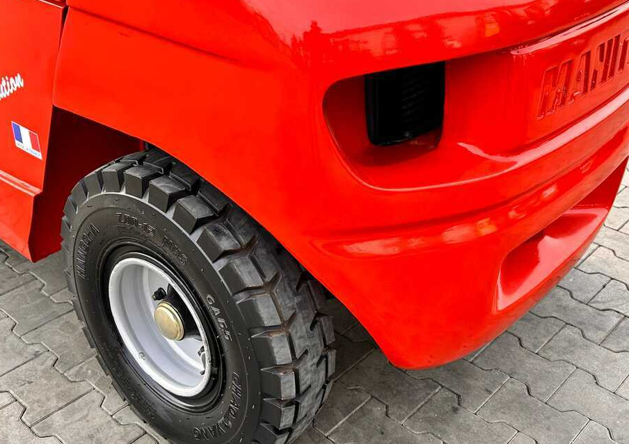 Manitou MSI30 / DIESEL / DUPLEX / 3400MM / CABIN / FORK POSITIONER / SIDE SHIFT / LIKE NEW - Vysokozdvižný vozík terénní: obrázek 5 Manitou MSI30 / DIESEL / DUPLEX / 3400MM / CABIN / FORK POSITIONER / SIDE SHIFT / LIKE NEW - Vysokozdvižný vozík terénní: obrázek 5