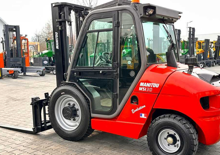 Manitou MSI30 / DIESEL / DUPLEX / 3400MM / CABIN / FORK POSITIONER / SIDE SHIFT / LIKE NEW - Vysokozdvižný vozík terénní: obrázek 4 Manitou MSI30 / DIESEL / DUPLEX / 3400MM / CABIN / FORK POSITIONER / SIDE SHIFT / LIKE NEW - Vysokozdvižný vozík terénní: obrázek 4