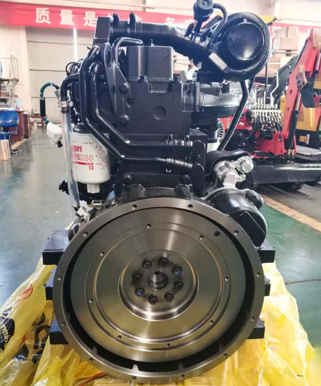 CUMMINS 6CTA8.3 - Motor pro Rýpadlo: obrázek 4 CUMMINS 6CTA8.3 - Motor pro Rýpadlo: obrázek 4