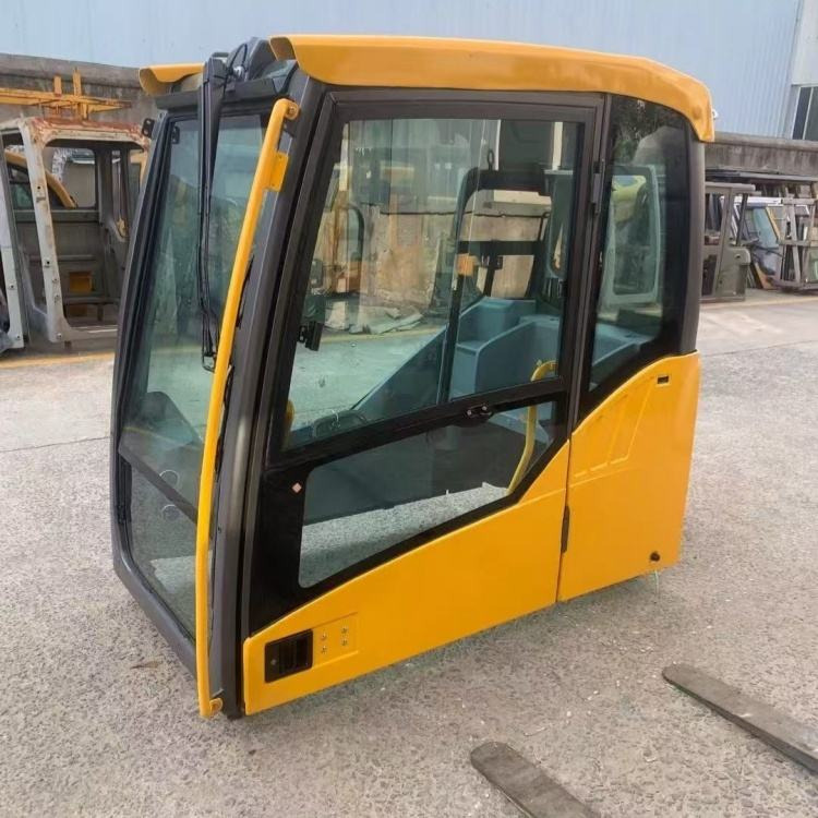 HITACHI ZX200-3 - Kabina pro Rýpadlo: obrázek 1 HITACHI ZX200-3 - Kabina pro Rýpadlo: obrázek 1