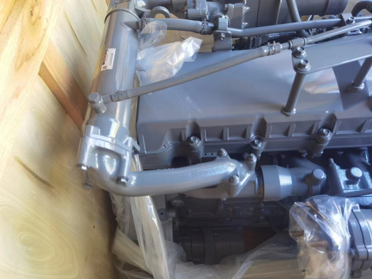 ISUZU 4HK1 - Motor pro Rýpadlo: obrázek 1 ISUZU 4HK1 - Motor pro Rýpadlo: obrázek 1