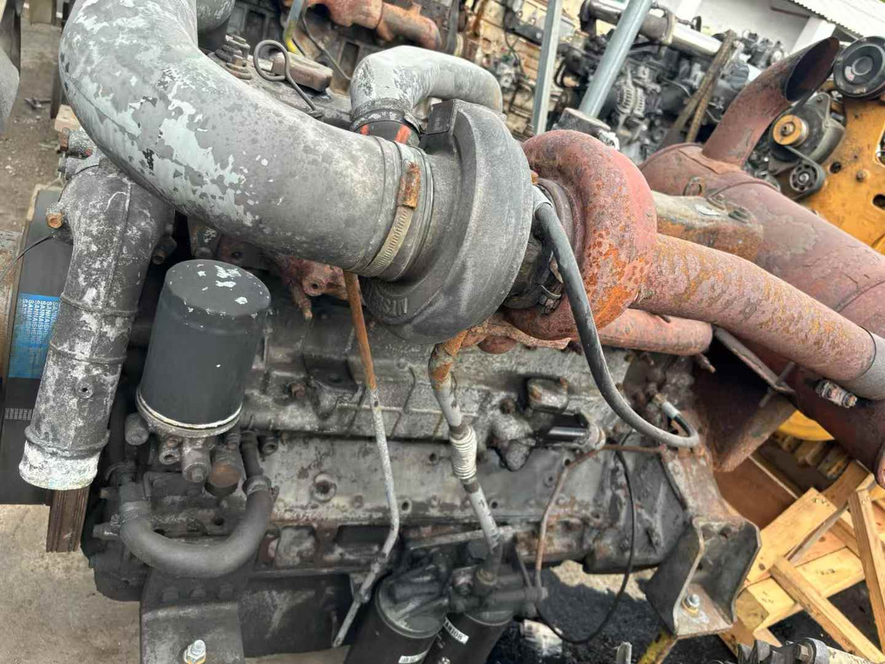 ISUZU 6SD1 - Motor pro Rýpadlo: obrázek 1 ISUZU 6SD1 - Motor pro Rýpadlo: obrázek 1