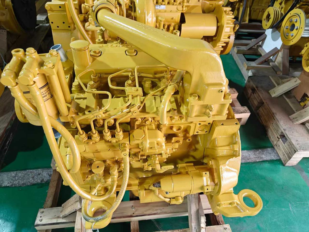 KOMATSU 4D95 - Motor pro Rýpadlo: obrázek 1 KOMATSU 4D95 - Motor pro Rýpadlo: obrázek 1