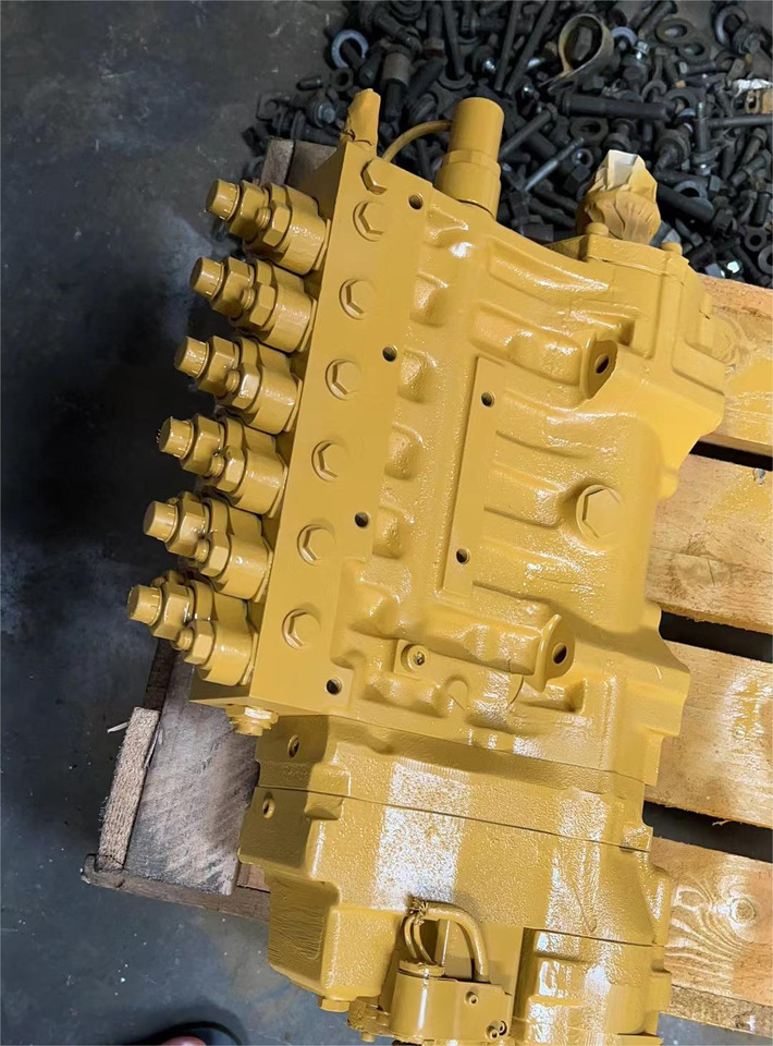KOMATSU 6553-00-2302 - Hydraulické čerpadlo: obrázek 3 KOMATSU 6553-00-2302 - Hydraulické čerpadlo: obrázek 3