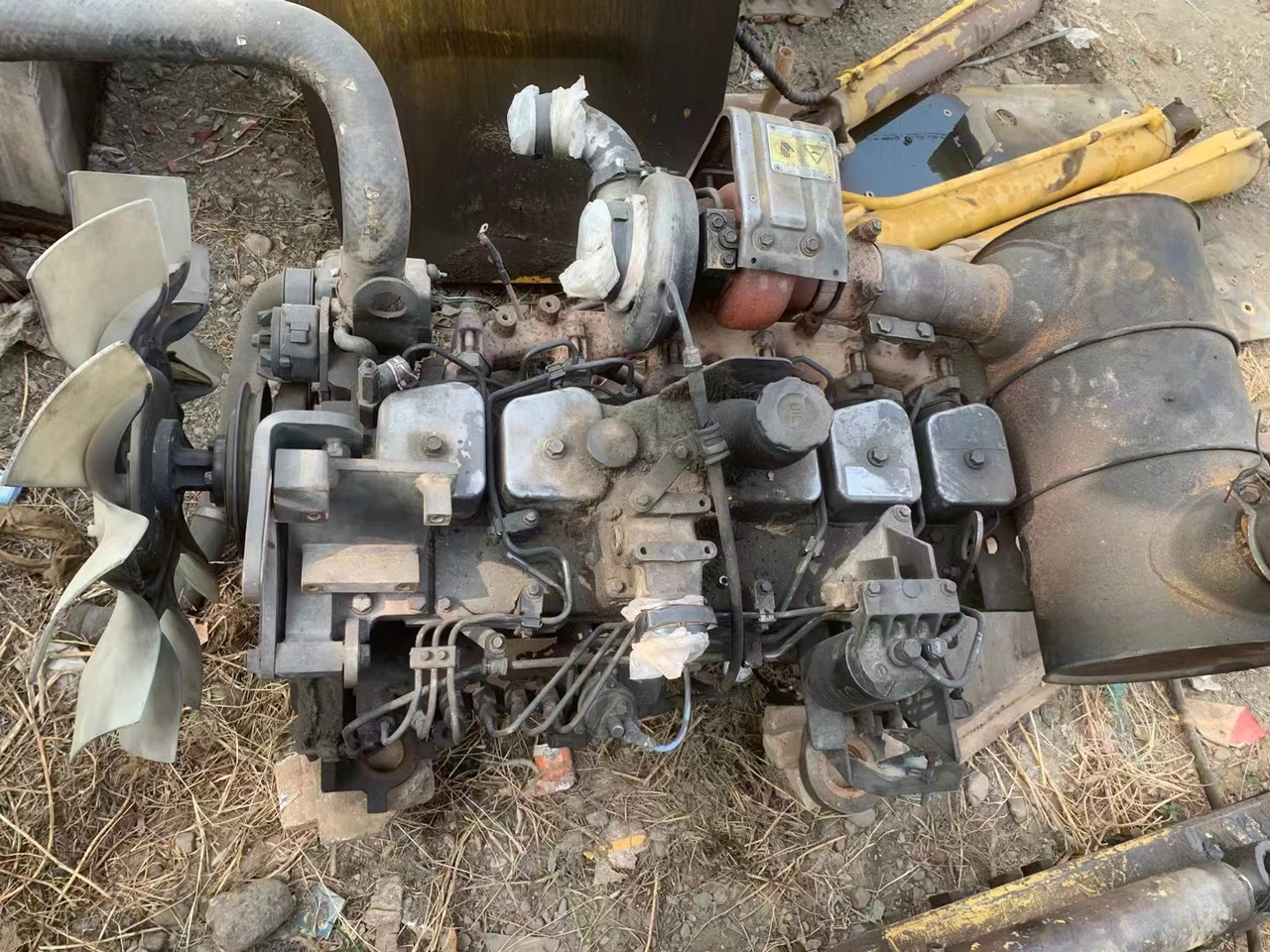 KOMATSU 6D102 - Motor pro Rýpadlo: obrázek 3 KOMATSU 6D102 - Motor pro Rýpadlo: obrázek 3