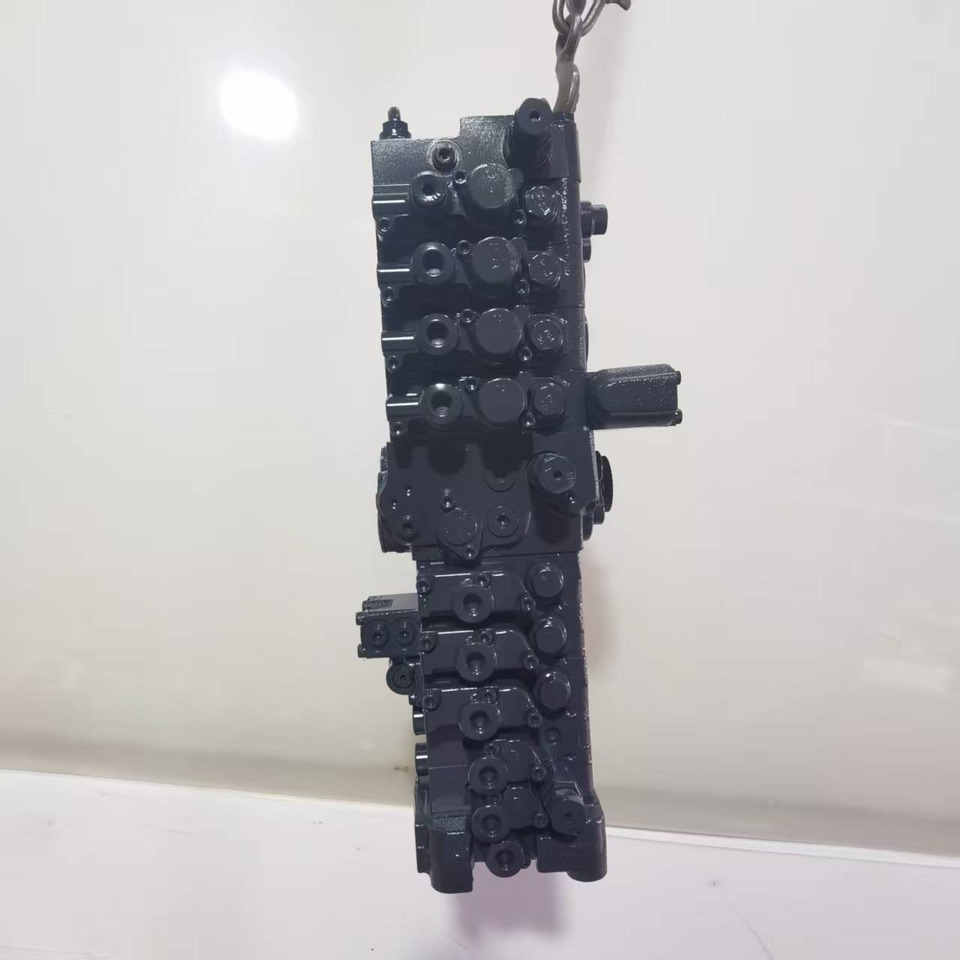 KOMATSU 723-29-51100 - Hydraulický ventil pro Rýpadlo: obrázek 1 KOMATSU 723-29-51100 - Hydraulický ventil pro Rýpadlo: obrázek 1