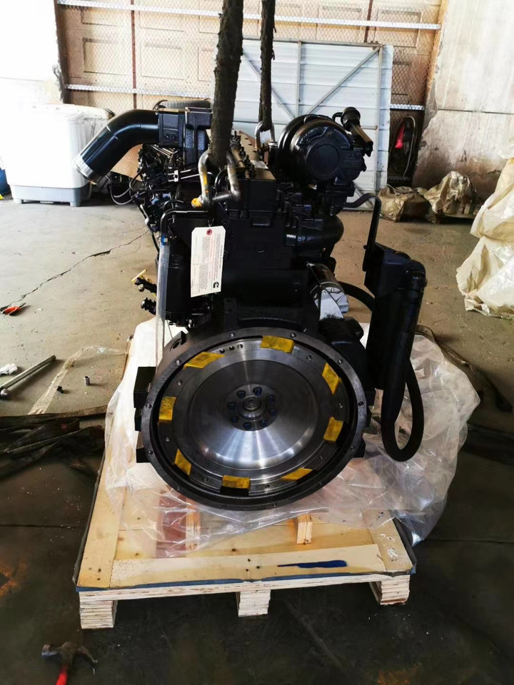 KOMATSU SAA6D114E - Motor pro Rýpadlo: obrázek 2 KOMATSU SAA6D114E - Motor pro Rýpadlo: obrázek 2