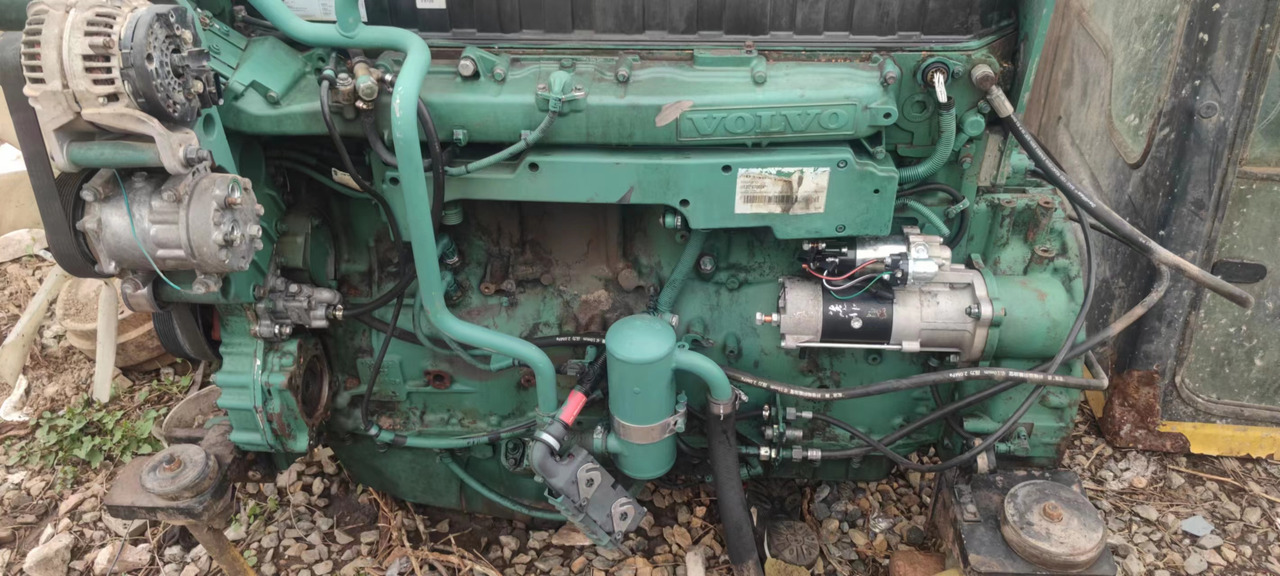 VOLVO D12D - Motor pro Rýpadlo: obrázek 1 VOLVO D12D - Motor pro Rýpadlo: obrázek 1