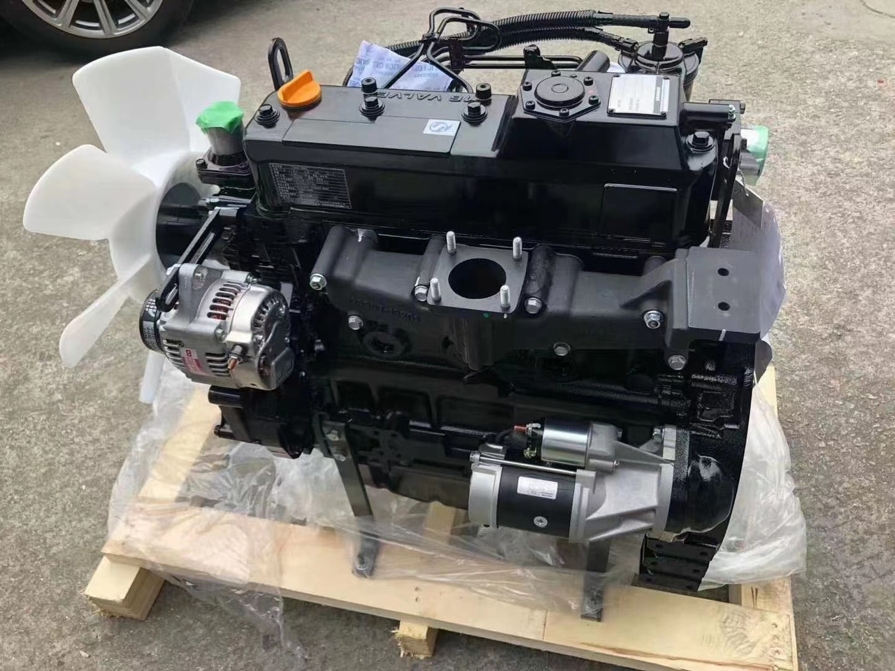 YANMAR 4TNV94L - Motor: obrázek 1 YANMAR 4TNV94L - Motor: obrázek 1