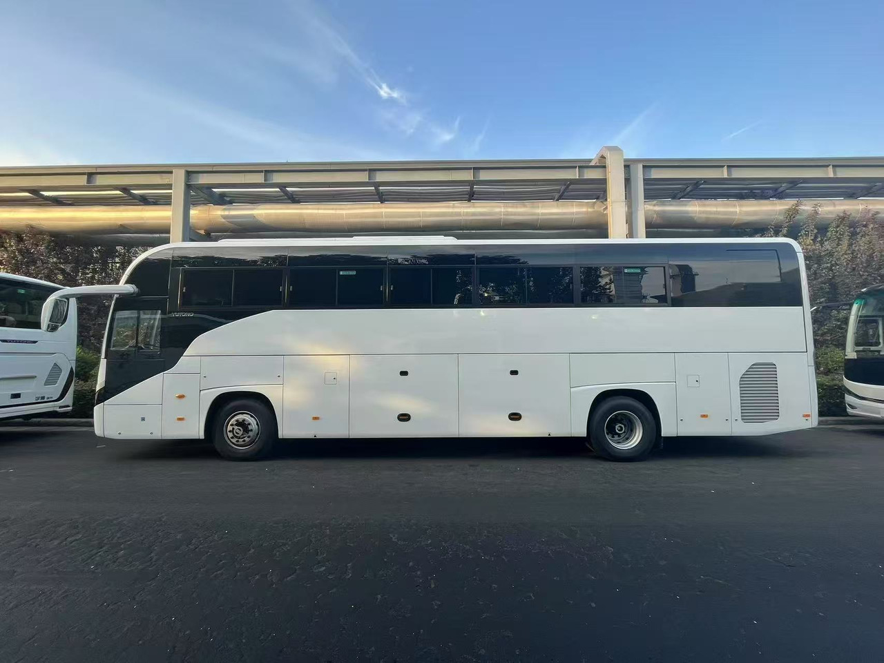 YUTONG 49+1+1 - Městský autobus: obrázek 5 YUTONG 49+1+1 - Městský autobus: obrázek 5
