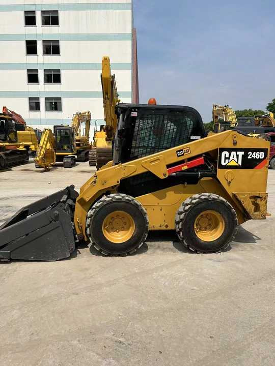 90% New Front Loader Tractor CAT 246D Skid Steer Loader / Used Cat 226B 246C 246d Mini Skid Steer Loader in Stock - Smykový nakladač: obrázek 2 90% New Front Loader Tractor CAT 246D Skid Steer Loader / Used Cat 226B 246C 246d Mini Skid Steer Loader in Stock - Smykový nakladač: obrázek 2