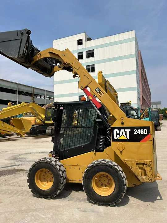 90% New Front Loader Tractor CAT 246D Skid Steer Loader / Used Cat 226B 246C 246d Mini Skid Steer Loader in Stock - Smykový nakladač: obrázek 5 90% New Front Loader Tractor CAT 246D Skid Steer Loader / Used Cat 226B 246C 246d Mini Skid Steer Loader in Stock - Smykový nakladač: obrázek 5