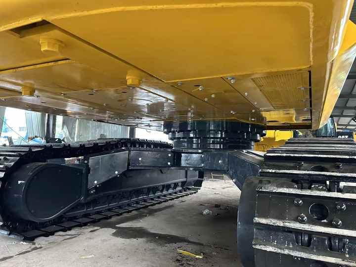 90% New KOMATSU PC450-8 Used Excavator Construction Excavators, Strong Power, Low Price, and Very Good Quality - Pásové rýpadlo: obrázek 2 90% New KOMATSU PC450-8 Used Excavator Construction Excavators, Strong Power, Low Price, and Very Good Quality - Pásové rýpadlo: obrázek 2