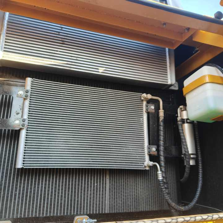 90% New SANY 365H Used Excavator Mining Construction Excavators, Strong Power, Low Price, and Very Good Quality - Pásové rýpadlo: obrázek 3 90% New SANY 365H Used Excavator Mining Construction Excavators, Strong Power, Low Price, and Very Good Quality - Pásové rýpadlo: obrázek 3