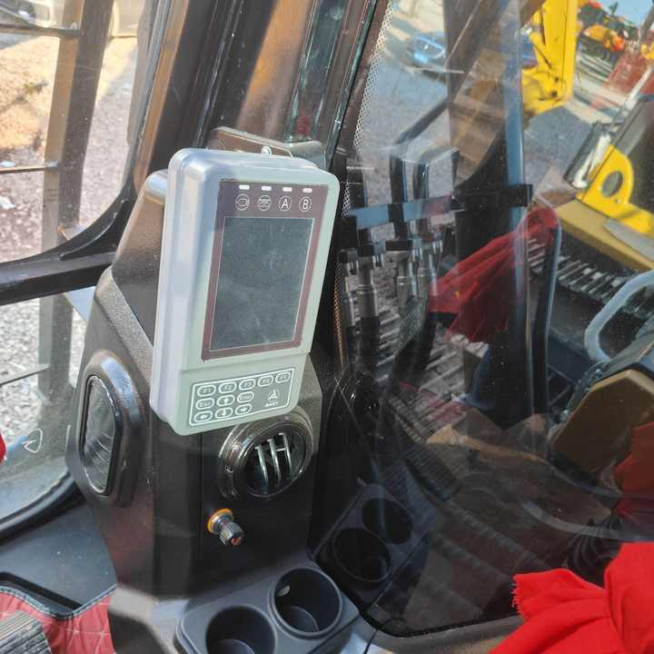 Pásové rýpadlo 90% New SANY 365H Used Excavator Mining Construction Excavators, Strong Power, Low Price, and Very Good Quality: obrázek 6 Pásové rýpadlo 90% New SANY 365H Used Excavator Mining Construction Excavators, Strong Power, Low Price, and Very Good Quality: obrázek 6