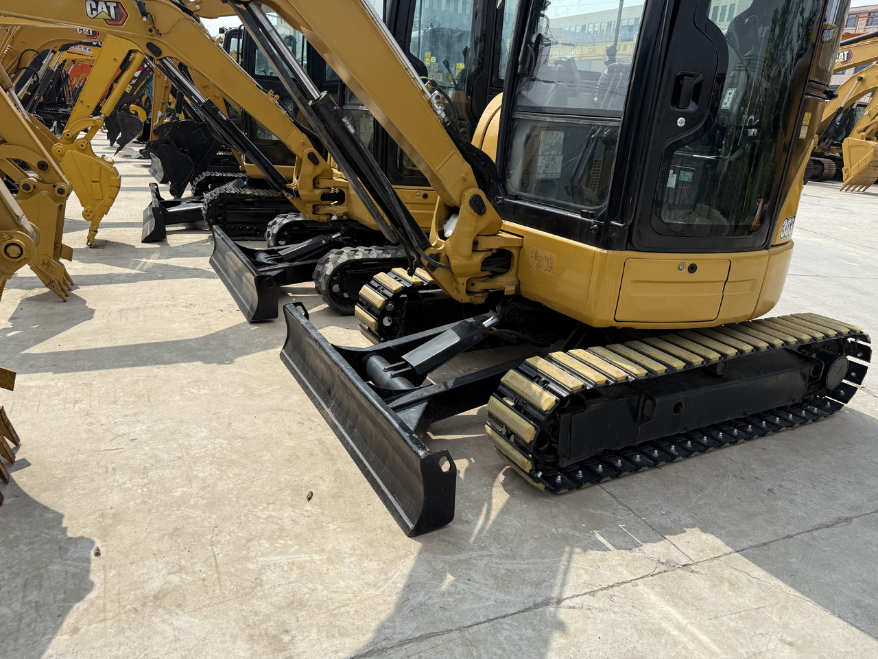 CATERPILLAR 303.5E - Mini rýpadlo: obrázek 5 CATERPILLAR 303.5E - Mini rýpadlo: obrázek 5