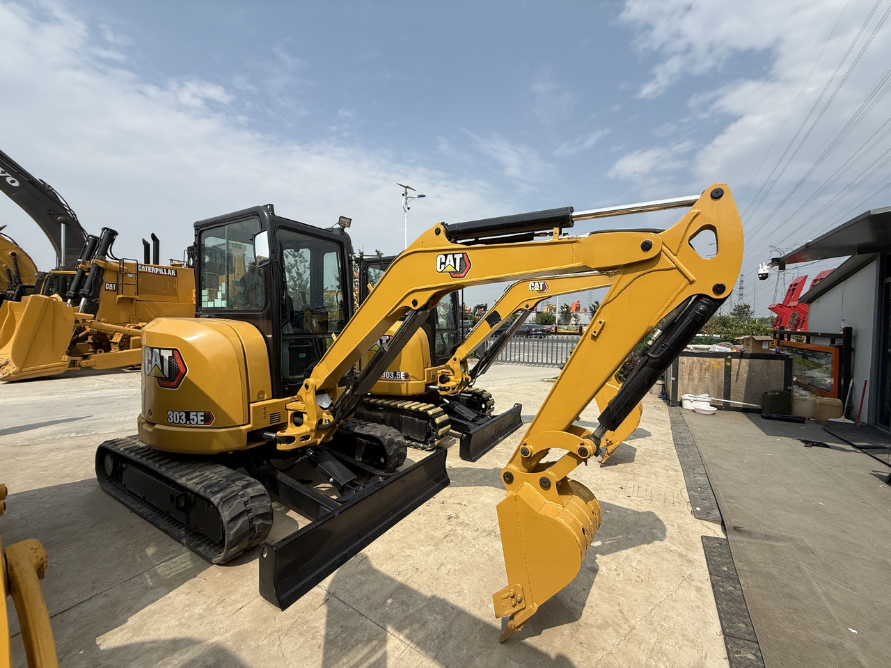 CATERPILLAR 303.5E - Mini rýpadlo: obrázek 1 CATERPILLAR 303.5E - Mini rýpadlo: obrázek 1