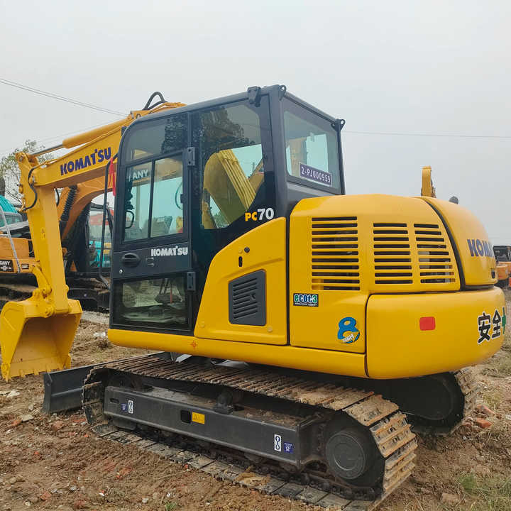 Cheap Used Komatsu PC70-8 Crawler Excavator with High Efficiency Used Heavy Machinery Komatsu PC70-8 Digger Cheap for Sale - Pásové rýpadlo: obrázek 2 Cheap Used Komatsu PC70-8 Crawler Excavator with High Efficiency Used Heavy Machinery Komatsu PC70-8 Digger Cheap for Sale - Pásové rýpadlo: obrázek 2