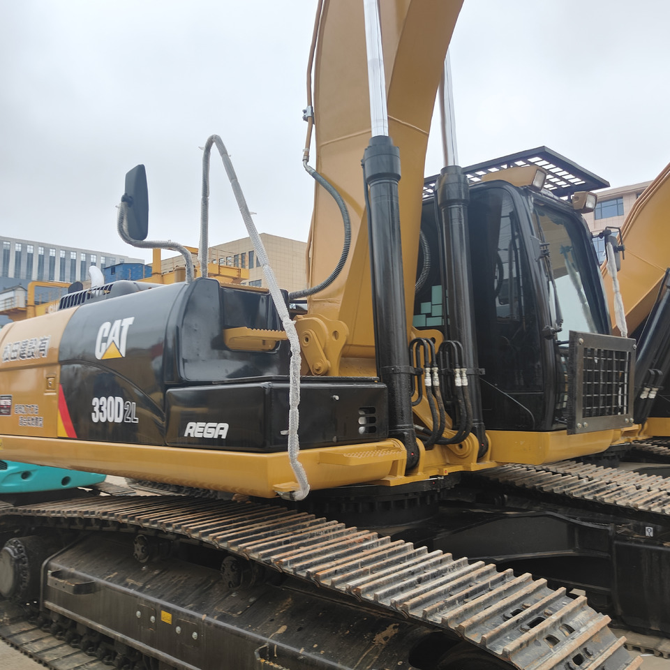 EXCAVATOR Used 30tons Large Caterpillar Excavator 330D2L for Sale Used Excavator in Fine Condition and Low Price Hot Sale - Pásové rýpadlo: obrázek 1 EXCAVATOR Used 30tons Large Caterpillar Excavator 330D2L for Sale Used Excavator in Fine Condition and Low Price Hot Sale - Pásové rýpadlo: obrázek 1