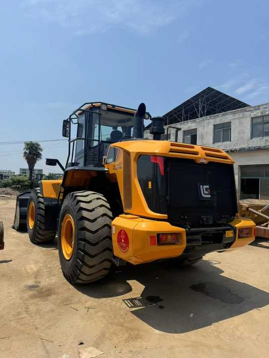 Famous Chinese Brand Second Hand LiuGong Front LoaderConstruction Machinery Used LiuGong 956H Wheel Loader Hot Selling - Kolový nakladač: obrázek 2 Famous Chinese Brand Second Hand LiuGong Front LoaderConstruction Machinery Used LiuGong 956H Wheel Loader Hot Selling - Kolový nakladač: obrázek 2