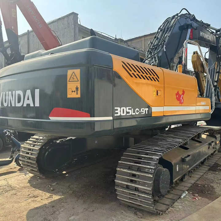 Heavy-Duty Hyundai 305 Excavator for Mining & Construction - Well-Maintained, Warranty Included - Pásové rýpadlo: obrázek 1 Heavy-Duty Hyundai 305 Excavator for Mining & Construction - Well-Maintained, Warranty Included - Pásové rýpadlo: obrázek 1