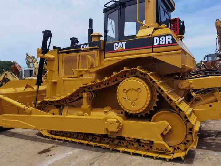 Hot Sale Used Original Japan Cat D8r Bulldozer/Big Dozer D 8 D7 Used D7r Bulldozer - Buldozer: obrázek 2 Hot Sale Used Original Japan Cat D8r Bulldozer/Big Dozer D 8 D7 Used D7r Bulldozer - Buldozer: obrázek 2