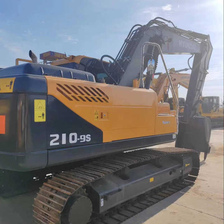 Hyundai 210lc-9 Excavator for Mining & Construction | Price Negotiable, Global Shipping - Pásové rýpadlo: obrázek 1 Hyundai 210lc-9 Excavator for Mining & Construction | Price Negotiable, Global Shipping - Pásové rýpadlo: obrázek 1