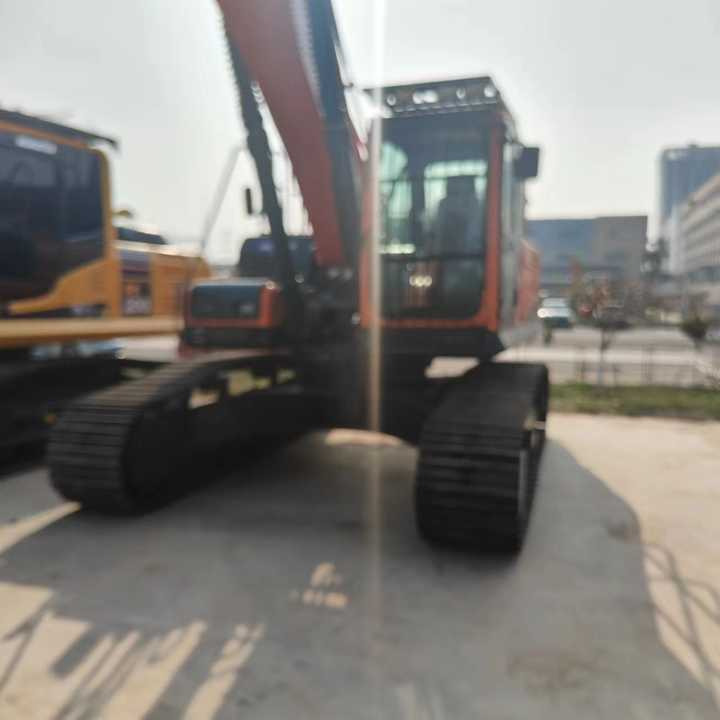 Korea Made Doosan Digger Dx300lc Doosan Used Machinery Excavator , Doosan Dx220 Dx300 Dx200 - Rýpadlo: obrázek 4 Korea Made Doosan Digger Dx300lc Doosan Used Machinery Excavator , Doosan Dx220 Dx300 Dx200 - Rýpadlo: obrázek 4