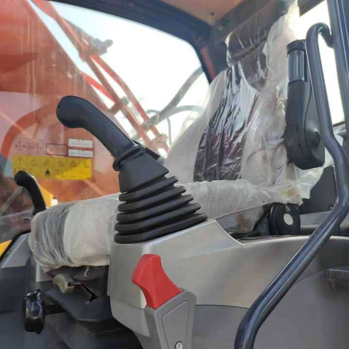 Korea Made Doosan Digger Dx300lc Doosan Used Machinery Excavator , Doosan Dx220 Dx300 Dx200 - Rýpadlo: obrázek 5 Korea Made Doosan Digger Dx300lc Doosan Used Machinery Excavator , Doosan Dx220 Dx300 Dx200 - Rýpadlo: obrázek 5