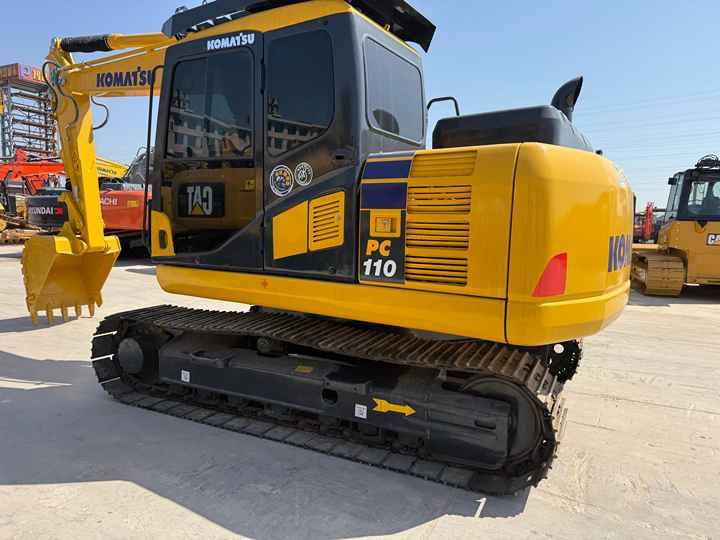 Low Shipping Mini Used Excavator Construction Machine Used komatsu Pc110 - Pásové rýpadlo: obrázek 2 Low Shipping Mini Used Excavator Construction Machine Used komatsu Pc110 - Pásové rýpadlo: obrázek 2