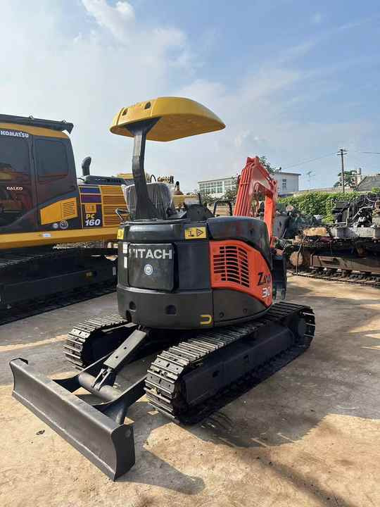 Mini 3-Ton Excavator used Hitachi ZX30 excavator with Excellent Performance and Low Price for sale! - Rýpadlo: obrázek 4 Mini 3-Ton Excavator used Hitachi ZX30 excavator with Excellent Performance and Low Price for sale! - Rýpadlo: obrázek 4