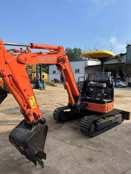 Mini 3-Ton Excavator used Hitachi ZX30 excavator with Excellent Performance and Low Price for sale! - Rýpadlo: obrázek 5 Mini 3-Ton Excavator used Hitachi ZX30 excavator with Excellent Performance and Low Price for sale! - Rýpadlo: obrázek 5