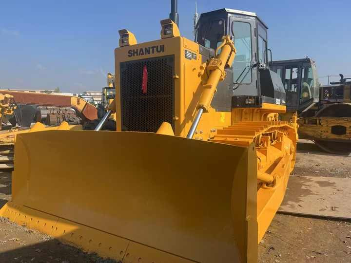 Popular excellent Condition Cheap Price Shantui SD 22 Secondhand Earthmover Used shantui sd22 Bulldozer in Stock - Buldozer: obrázek 4 Popular excellent Condition Cheap Price Shantui SD 22 Secondhand Earthmover Used shantui sd22 Bulldozer in Stock - Buldozer: obrázek 4
