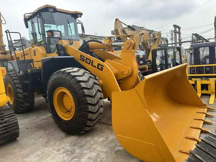 SDLG Wheel Loader 985L Second -hand Wheel Loader Electric Valve Water Pump Engine diesel Pump Valve in China - Kolový nakladač: obrázek 3 SDLG Wheel Loader 985L Second -hand Wheel Loader Electric Valve Water Pump Engine diesel Pump Valve in China - Kolový nakladač: obrázek 3