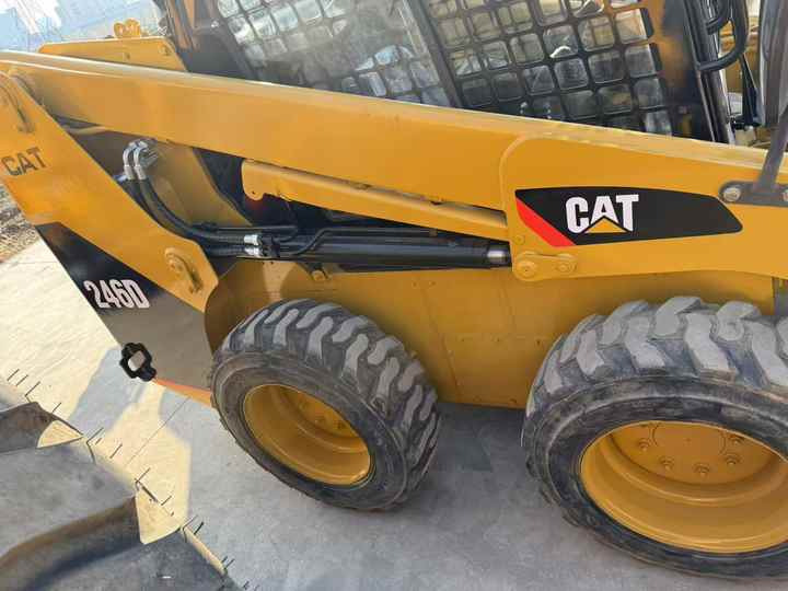 Second Hand Cheap Caterpillar CAT246D with Perfect Function Mini Skid Steers Used Cat246c 246D Backhoe Loader on Sale - Smykový nakladač: obrázek 3 Second Hand Cheap Caterpillar CAT246D with Perfect Function Mini Skid Steers Used Cat246c 246D Backhoe Loader on Sale - Smykový nakladač: obrázek 3
